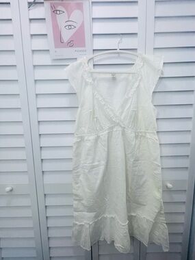 Old Navy White Ruffled V-Neck Summer Dress Size L